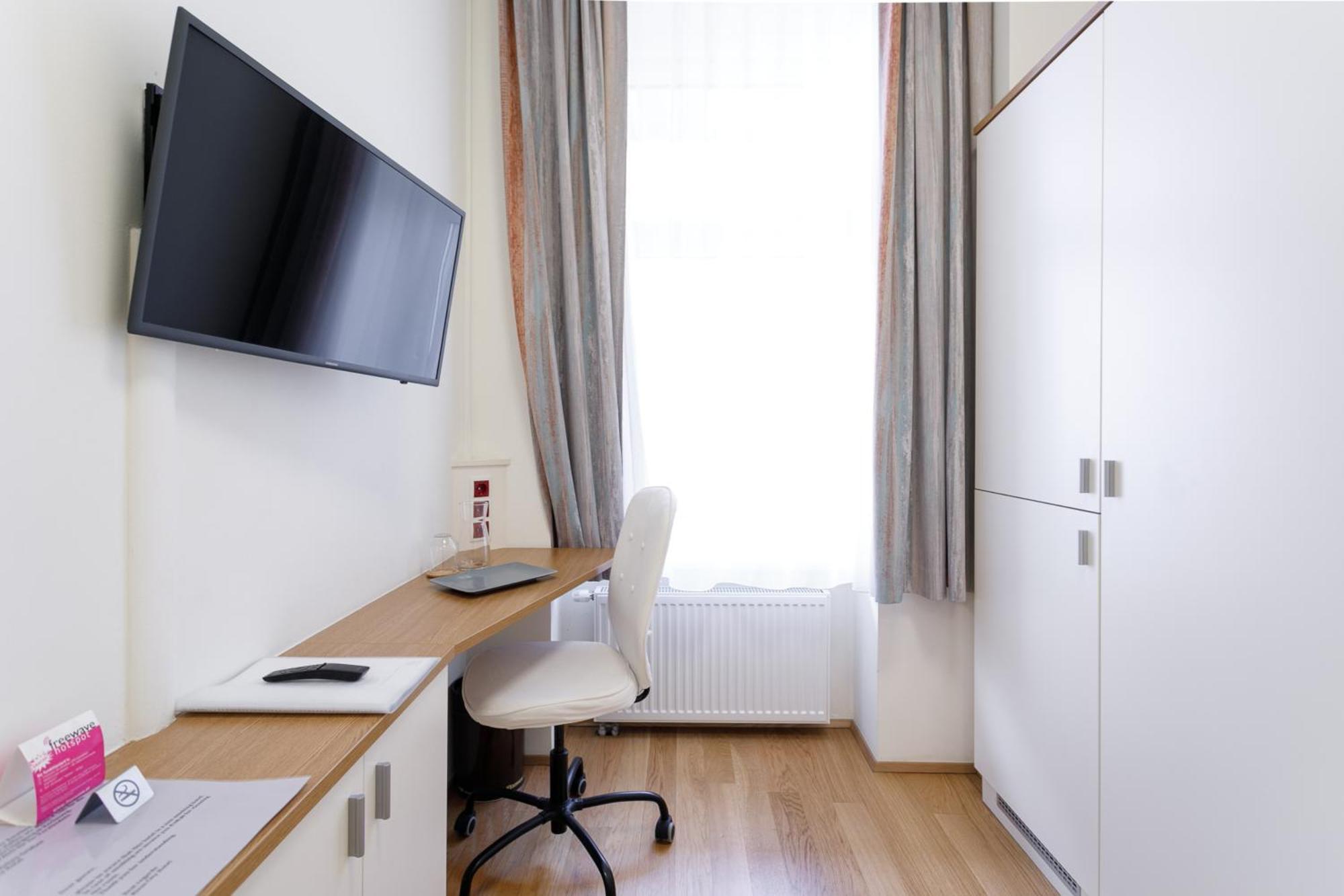 Riess City Rooms - Self Check-In Вена Экстерьер фото