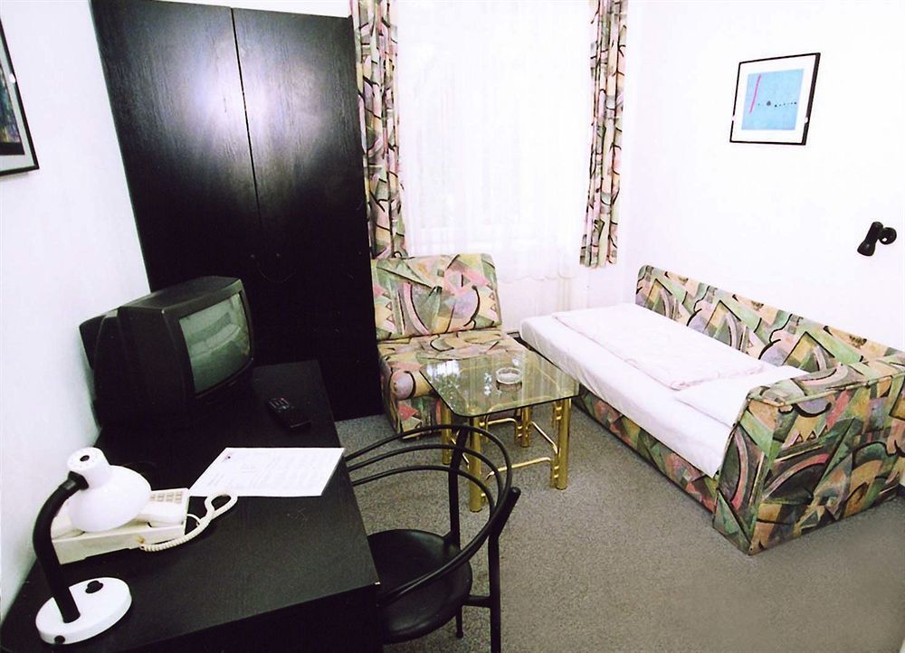 Riess City Rooms - Self Check-In Вена Экстерьер фото