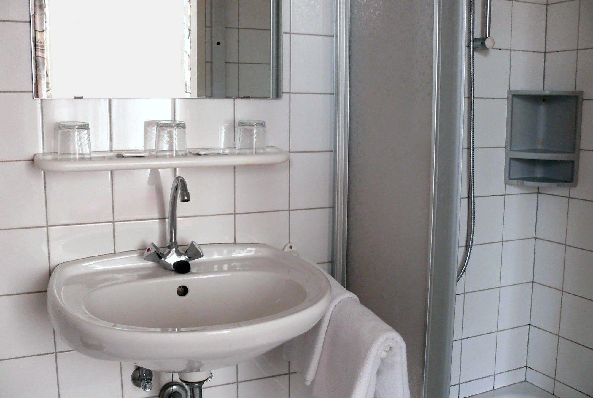 Riess City Rooms - Self Check-In Вена Номер фото